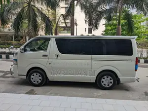 Toyota Hiace GL-BANK LOAN 2019