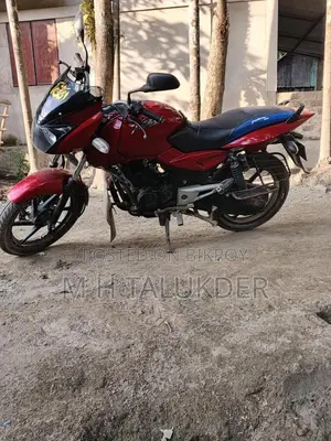 Bajaj Pulsar 150 . 2010