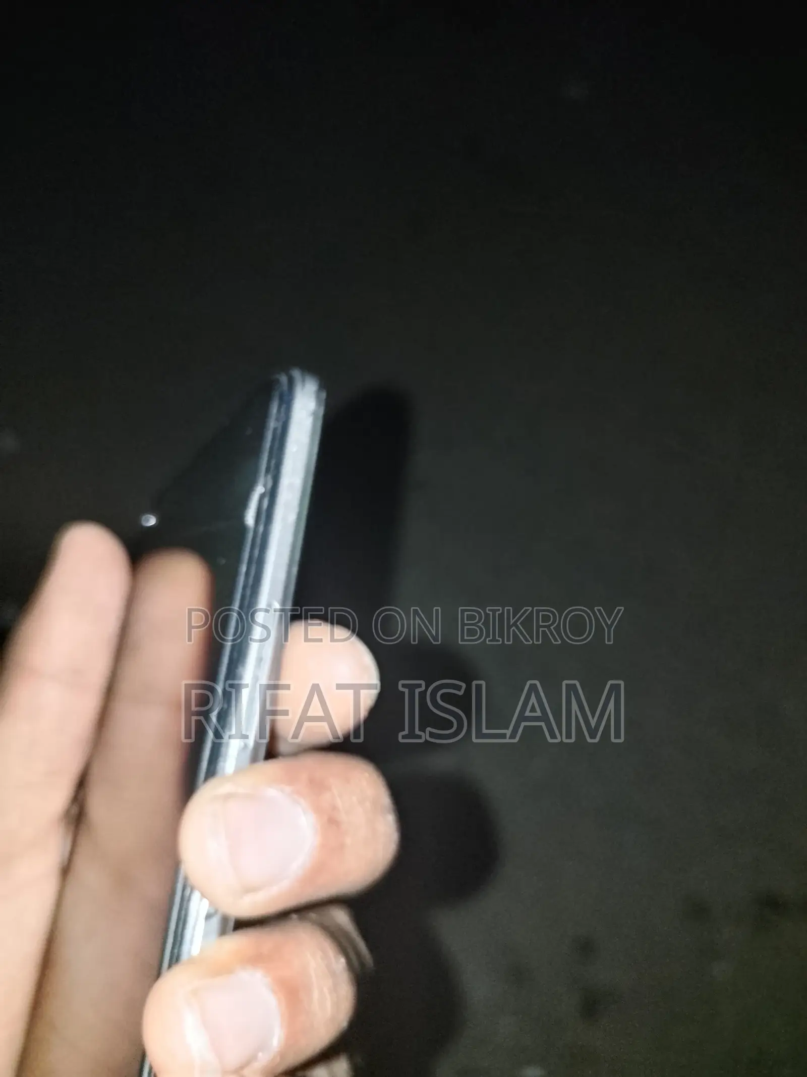 Realme 8 (Used)