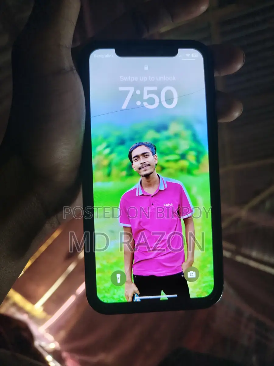 Apple iPhone XS (Used)