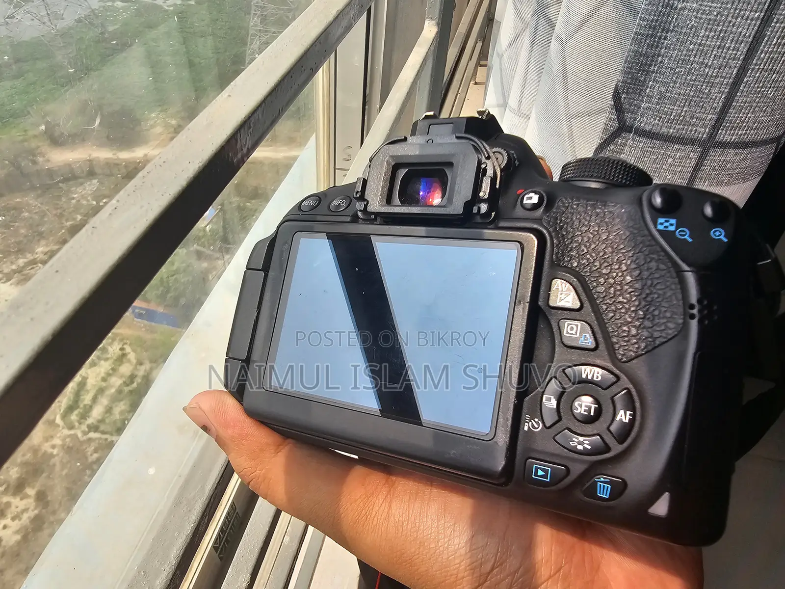 Canon Eos 700d DSLR Camera