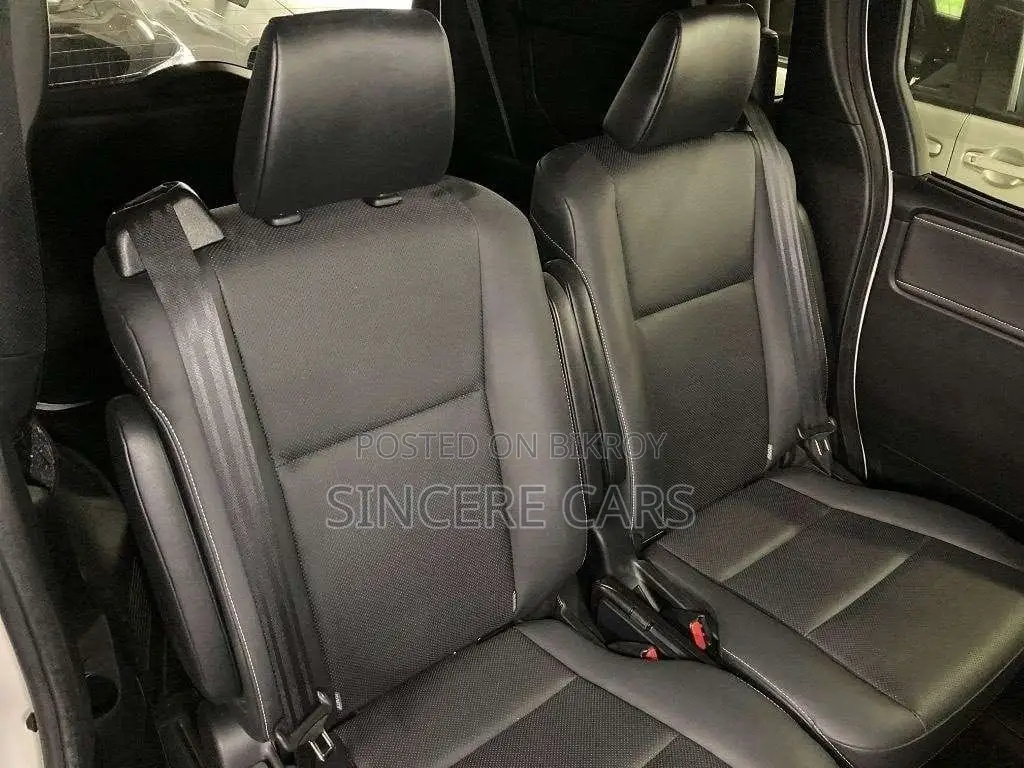 Toyota Esquire GI PKG NON HYB 2021