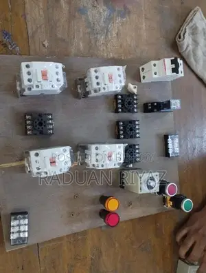 মোটর কন্ট্রোলিং ডিভাইস