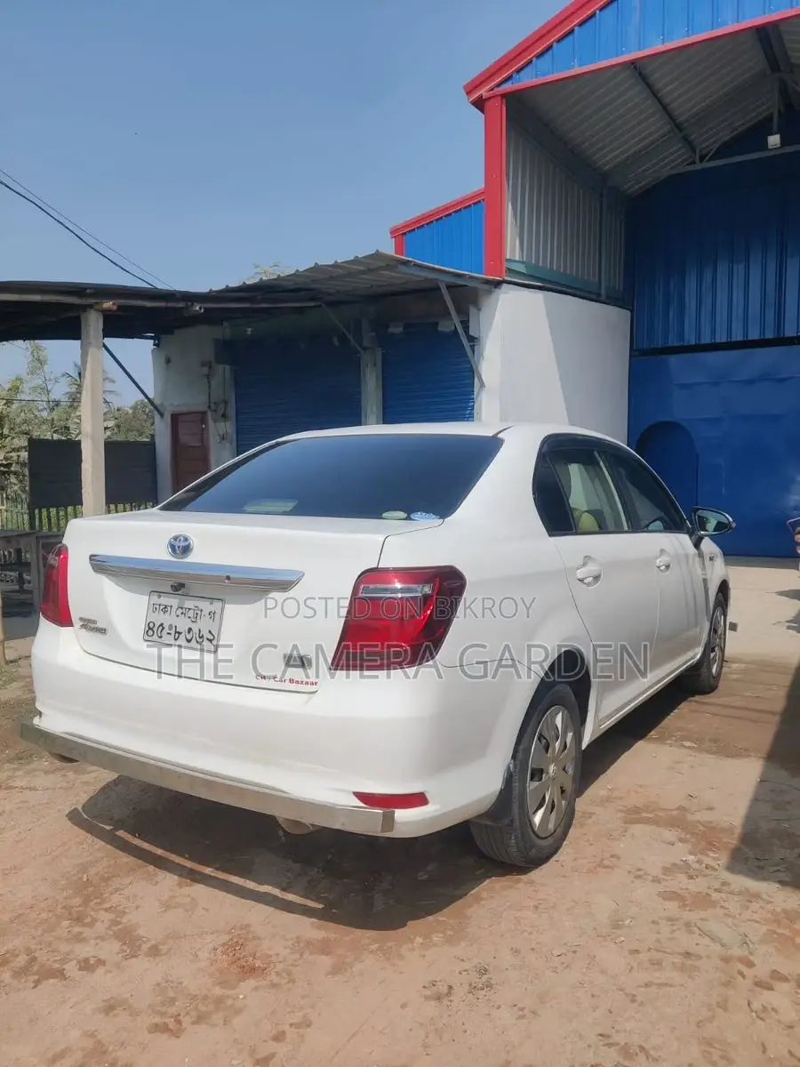 Toyota Axio 2015