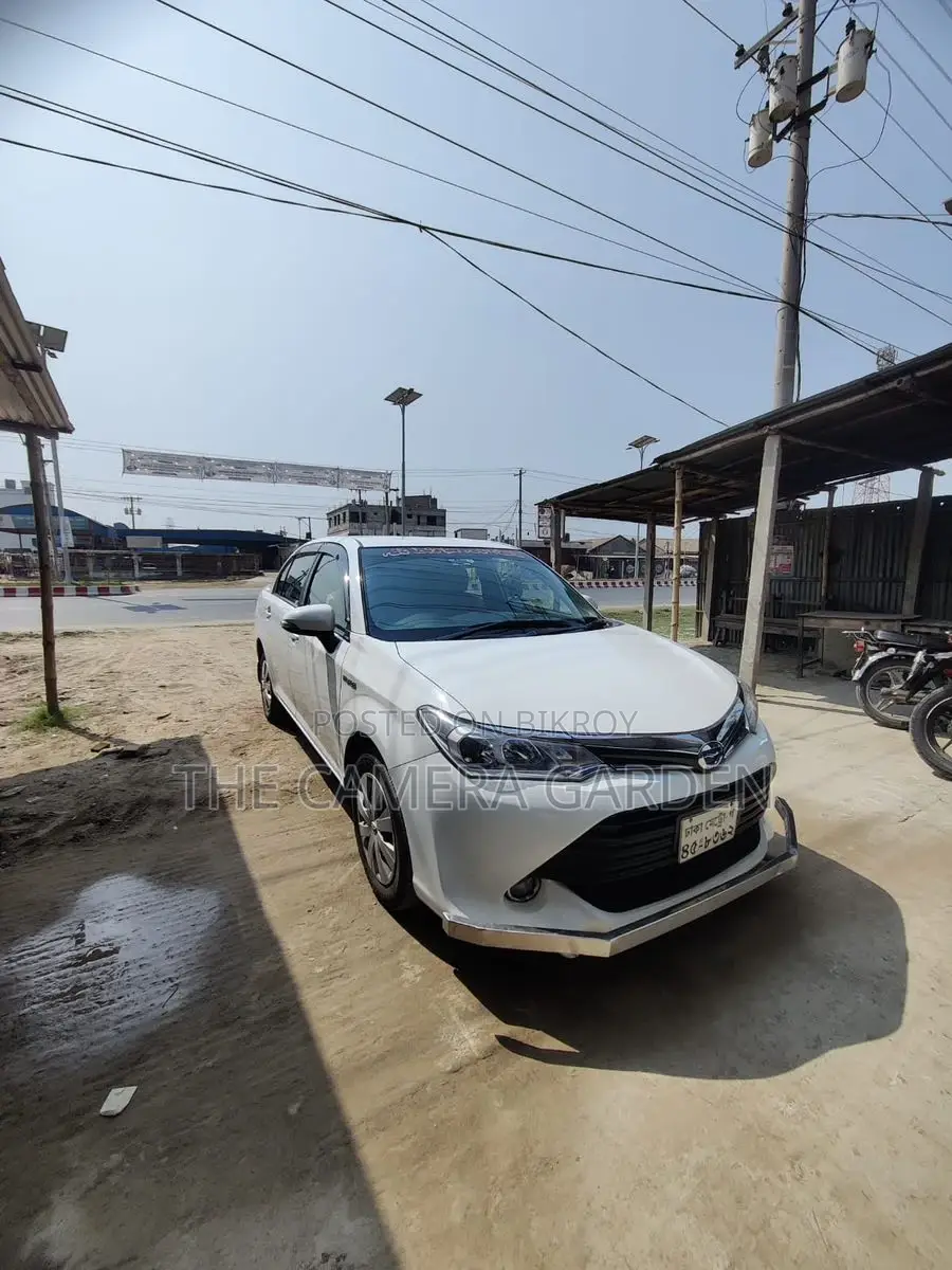 Toyota Axio 2015