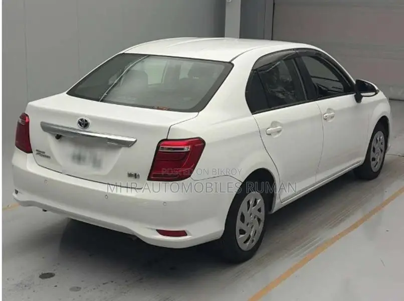 Toyota Axio EX PACKAGE 2021