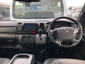 Toyota Hiace Super GL Prime 2020