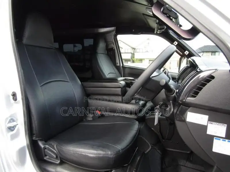Toyota Hiace GL JAPAN ORIGINAL 2021