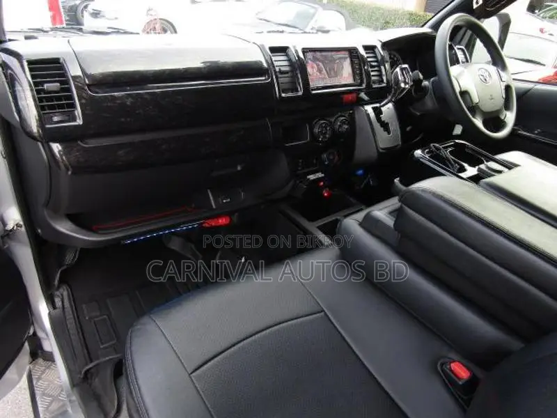 Toyota Hiace GL JAPAN ORIGINAL 2021