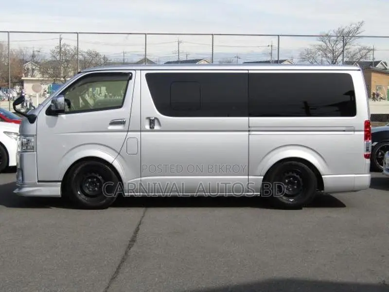 Toyota Hiace GL JAPAN ORIGINAL 2021