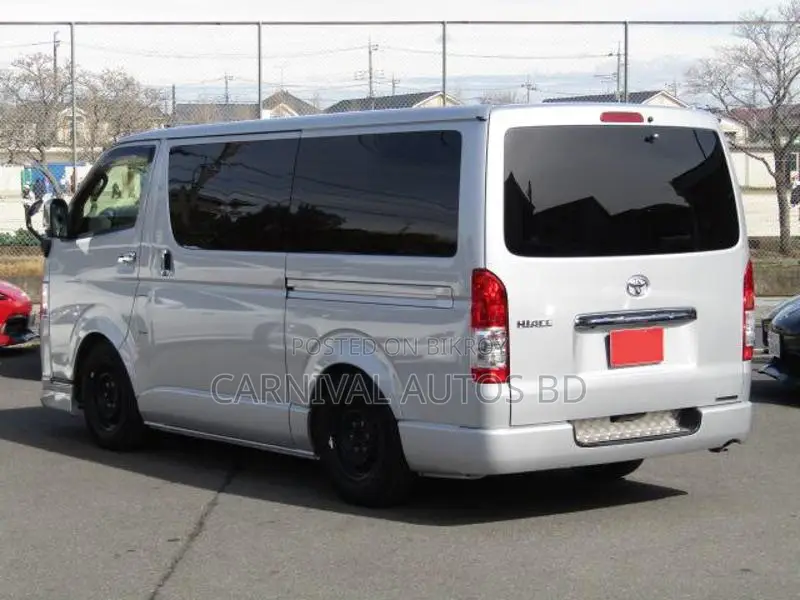 Toyota Hiace GL JAPAN ORIGINAL 2021