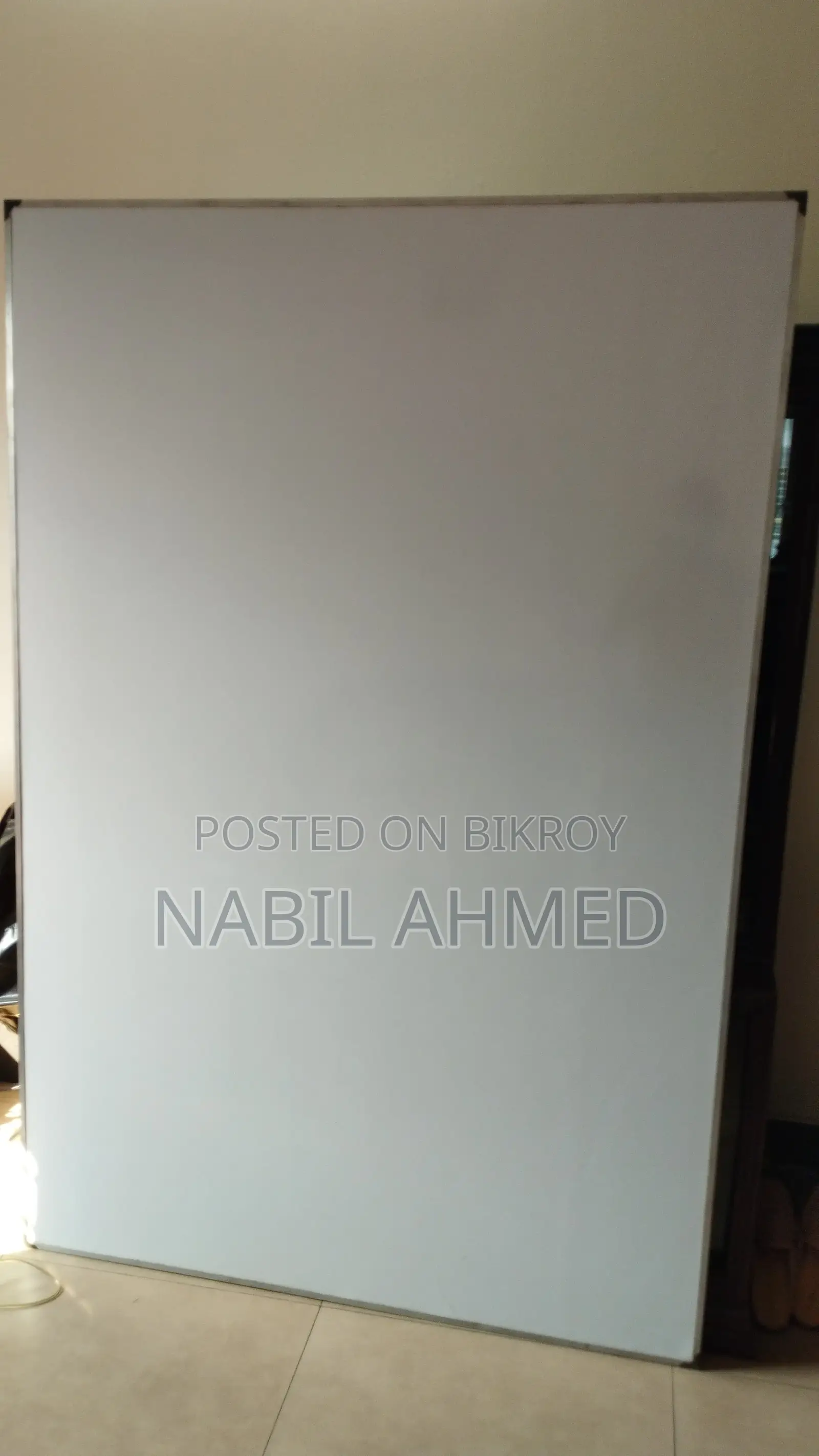 White Board 6 Feet By 4
