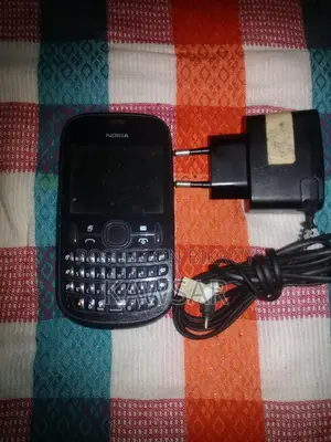 Nokia Asha 200 (Used)