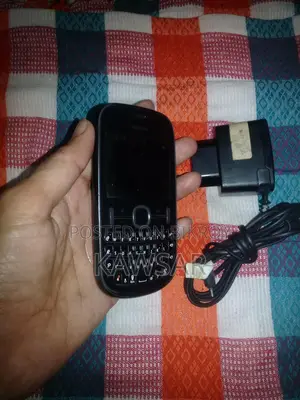 Nokia Asha 200 (Used)
