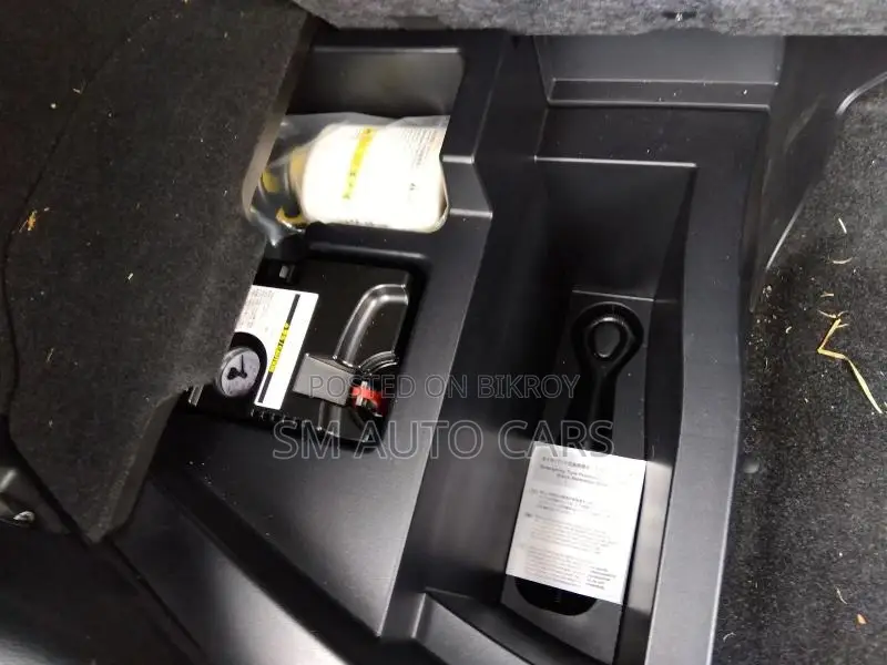 Toyota Harrier Petrol Premium Style 2020