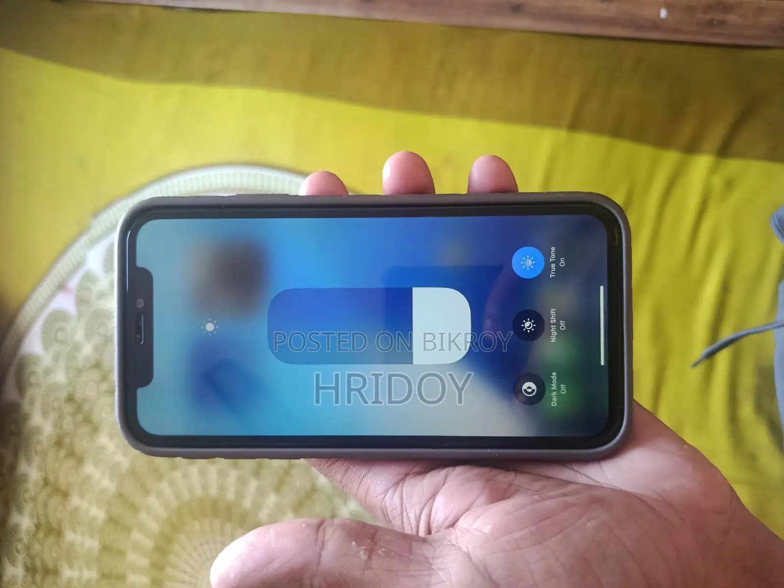 Apple iPhone 11 (Used)