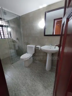 Swmming Pool Gym 4 Bedroom Un Farnised Flat Rent At Gulshan North