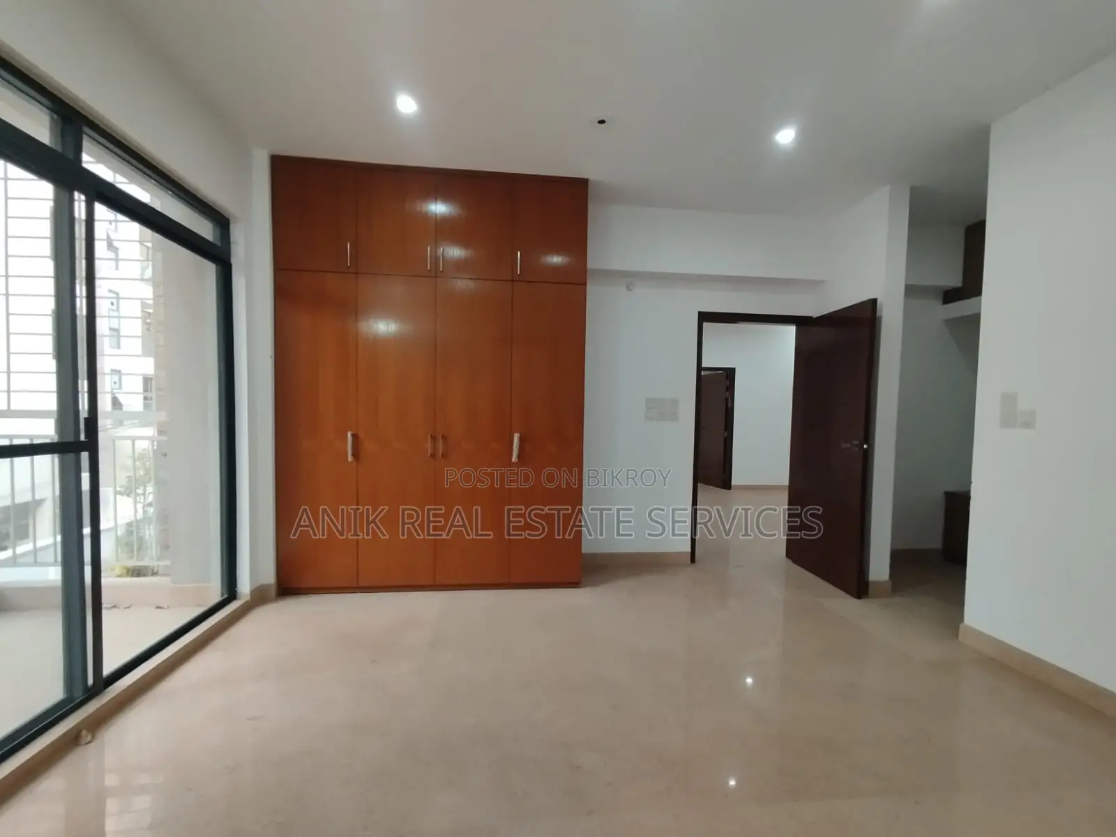 Swmming Pool Gym 4 Bedroom Un Farnised Flat Rent At Gulshan North