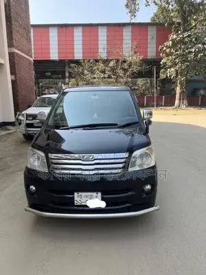 Toyota Noah x 2004