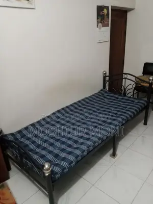 দুইটি খাট বিক্রি হবে