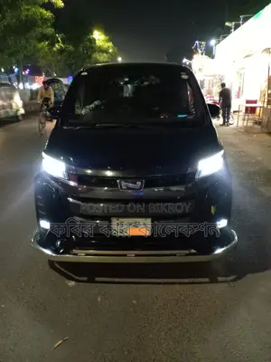 Toyota Noah wxb 2018