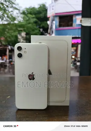 Apple iPhone 11 (Used)