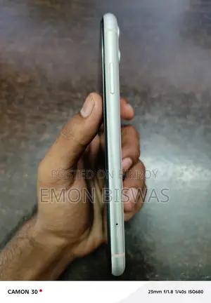 Apple iPhone 11 (Used)