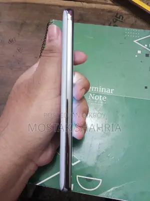 Samsung Galaxy S20 (Used)