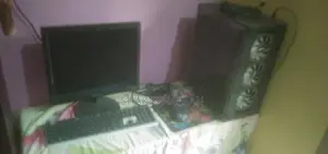 Desktop computer