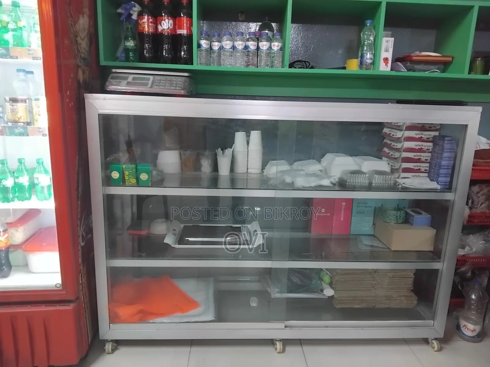 Glass Show Case / Thai Glass Show Case / Display Rack