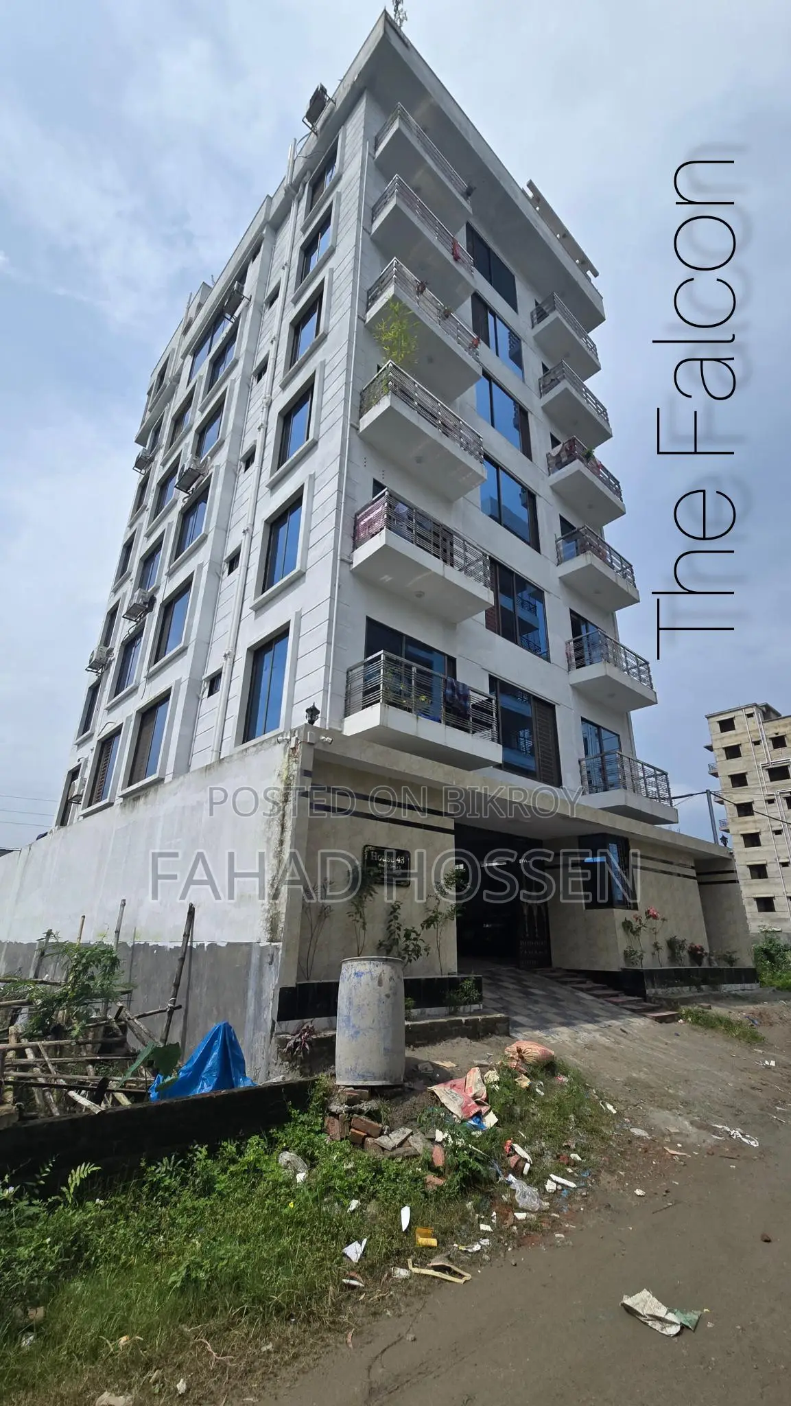 3-bedroom Apartment in the Falcon, Aftab Nagar for Rent