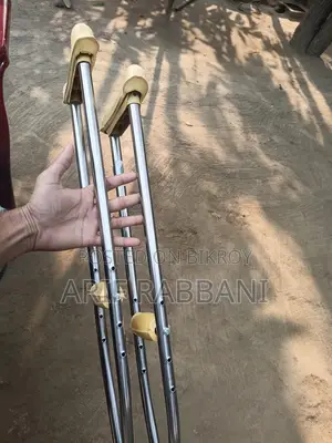 Underarm Crutches