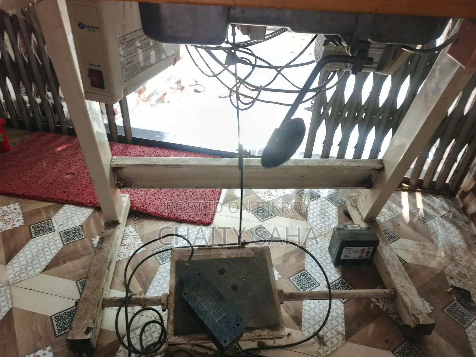 এটি Juki ব্র্যান্ডের মেশিন