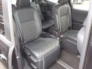 Toyota Voxy SZ HYB 4.5POINT 2023