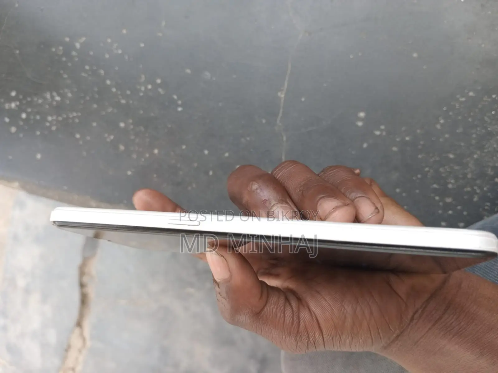 OPPO F17 . (Used)