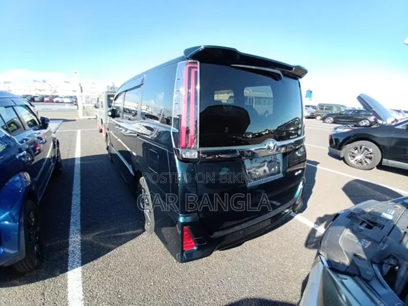 Toyota Noah WXB 2020