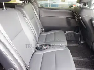 Toyota Esquire GI, HYBRID 2021