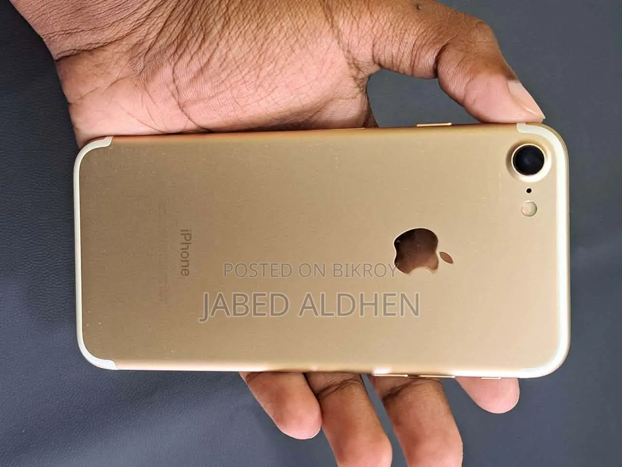 Apple iPhone 7 (Global) (Used)