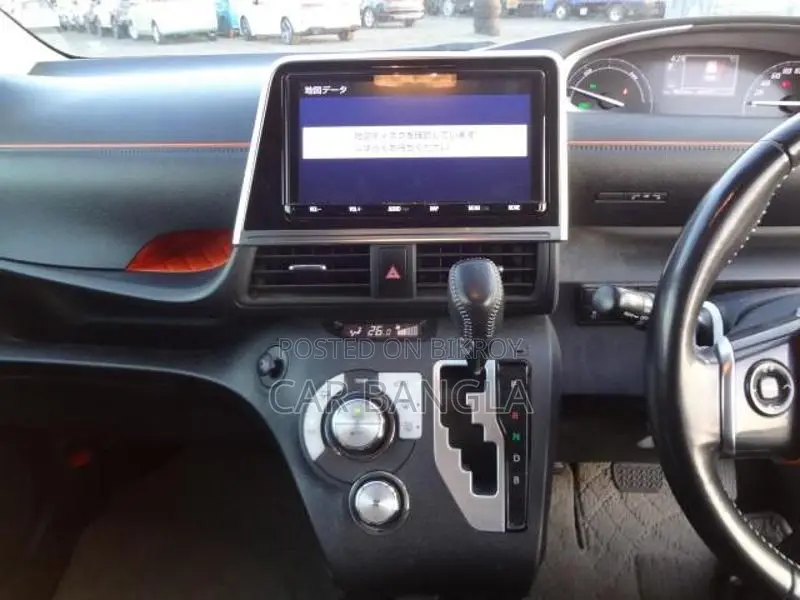 Toyota Sienta G CUERO 2020