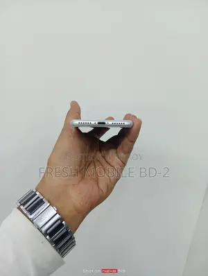Apple iPhone 8 (Used)