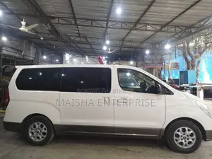 Hyundai H1 Microbus 2012