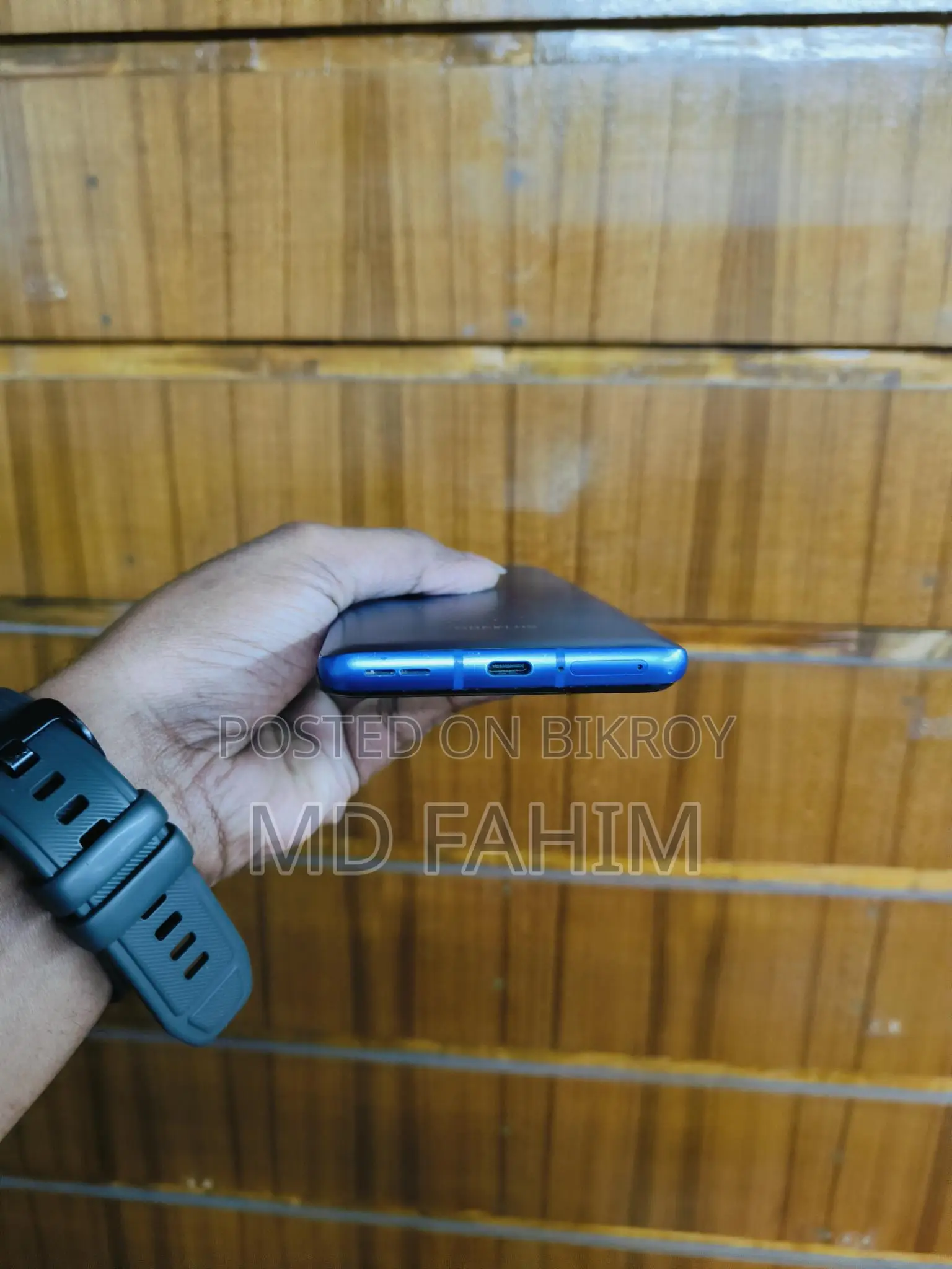 OnePlus 8 Pro Mobile (Used)