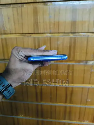 OnePlus 8 Pro Mobile (Used)
