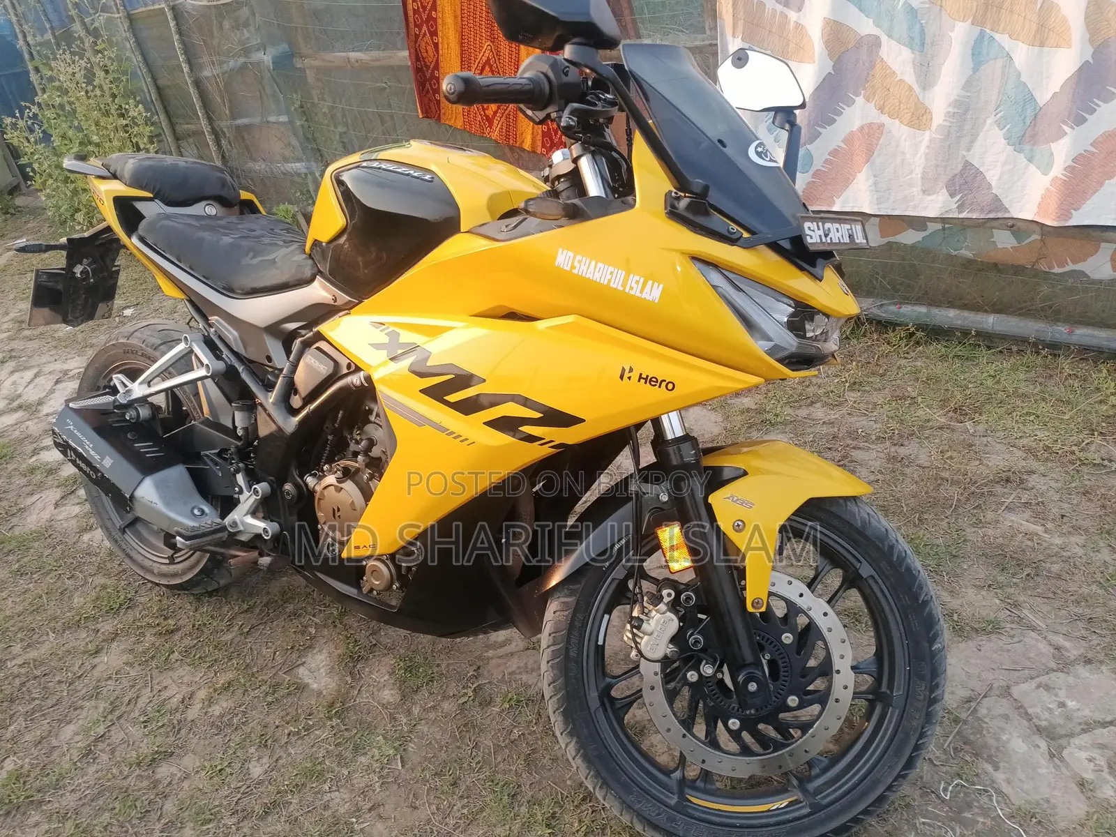 Hero Karizma . 2024