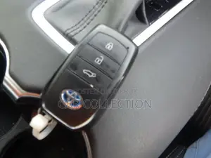 Toyota Harrier Z Leather Hy Pearl 2020