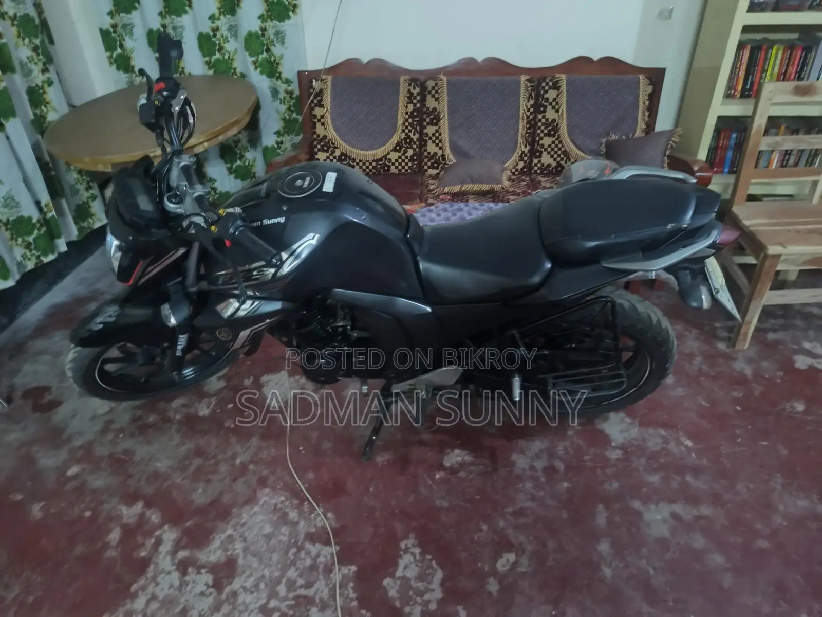 Yamaha FZs V2 . 2022
