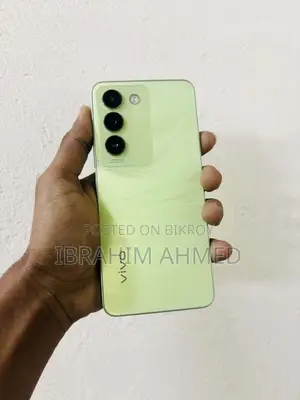 Vivo V30 Lite 8/256 (Used)