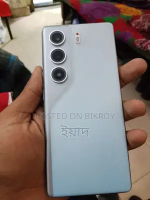 Tecno camon 40 (Used)