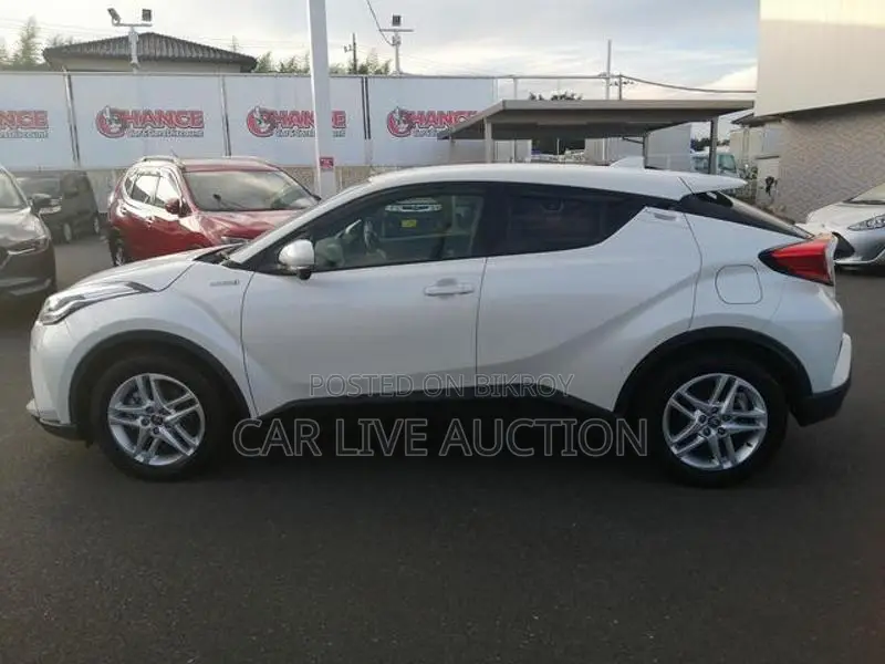 Toyota C-HR Hybrid S Package 2018