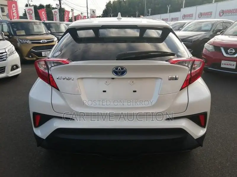 Toyota C-HR Hybrid S Package 2018